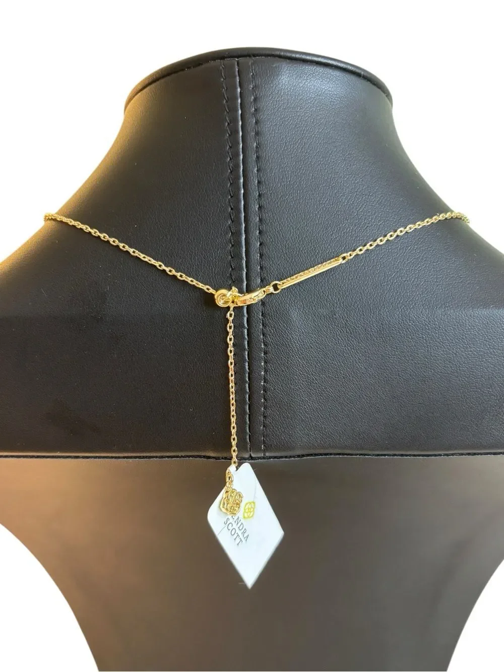 Kendra Scott Sunburst Gold Tone & Green  Faceted Crystal  Pendant Necklace.